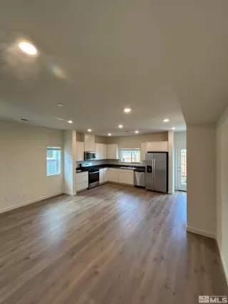 Photo #3: 250003076 Listing