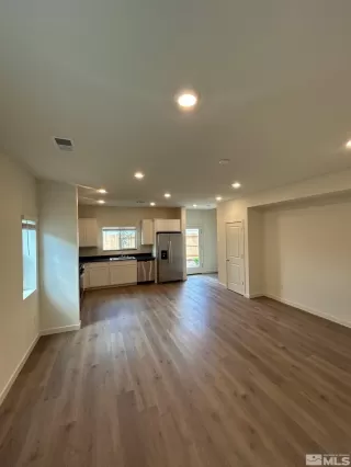 Photo #4: 250003076 Listing