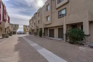 Photo #1: 250003098 Listing 