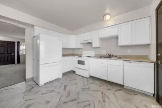 Photo #5: 250003105 Listing 