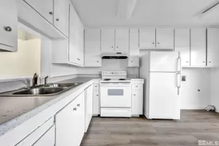 Photo #2: 250003469 Listing