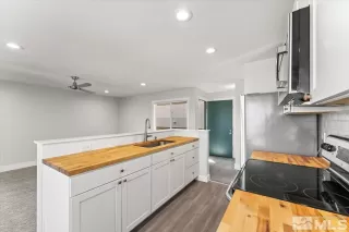 Photo #4: 250003519 Listing 