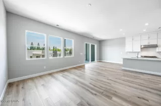 Photo #3: 250003523 Listing