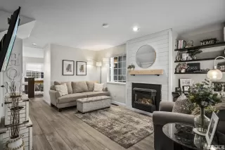 Photo #4: 250003734 Listing