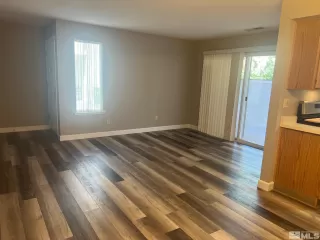 Photo #4: 250003853 Listing 