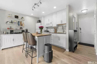 Photo #6: 250003921 Listing 