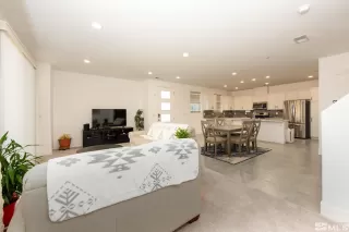 Photo #5: 250003955 Listing