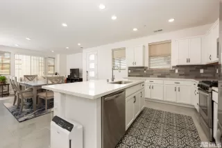 Photo #6: 250003955 Listing