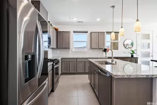 Photo #5: 250004035 Listing