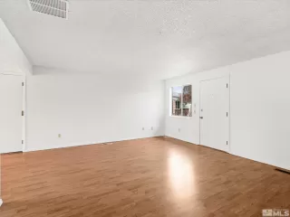 Photo #5: 250004041 Listing