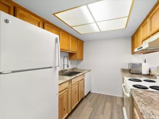 Photo #5: 250004111 Listing