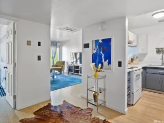 Photo #5: 250004324 Listing