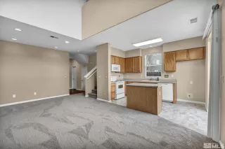 Photo #3: 250004326 Listing 