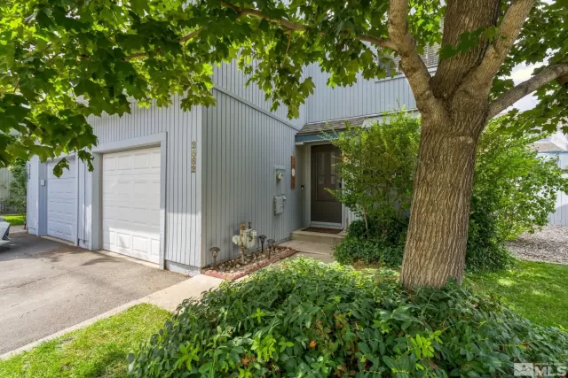 MLS: 250004427 Condo For Sale