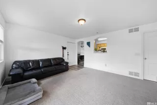 Photo #6: 250004527 Listing