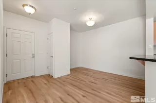 Photo #2: 250004596 Listing 