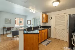 Photo #5: 250004603 Listing