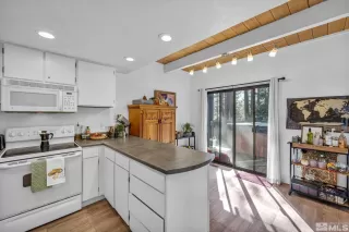 Photo #5: 250004631 Listing 