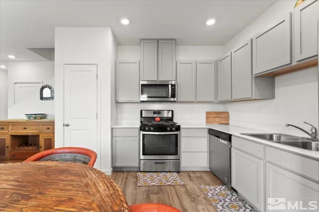 MLS: 250004724 Condo For Sale