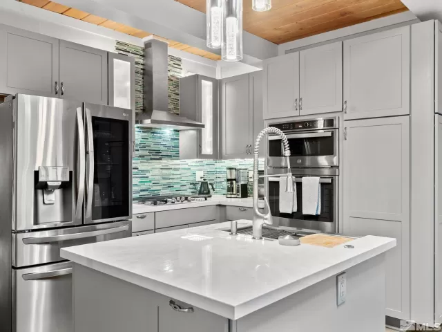 MLS: 250004852 Condo For Sale