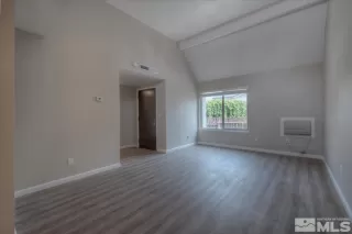 Photo #4: 250005007 Listing