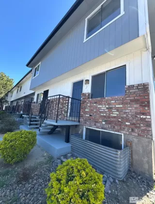 More Details about MLS # 250005017 : 1424 E 9TH STREET#UNIT 1