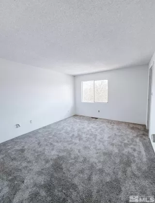 Photo #5: 250005017 Listing 