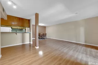 Photo #2: 250005072 Listing 