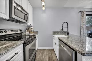 Photo #6: 250005136 Listing