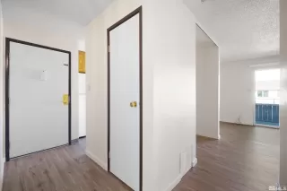 Photo #4: 250005342 Listing 