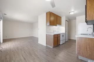 Photo #5: 250005342 Listing 