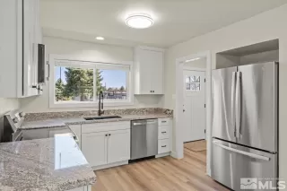 Photo #5: 250005378 Listing