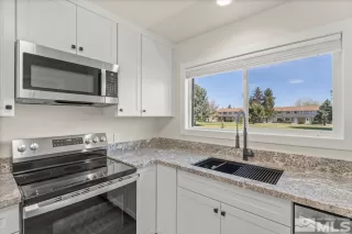 Photo #6: 250005378 Listing