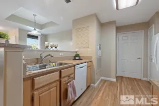 Photo #4: 250005422 Listing 