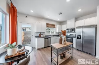 Photo #6: 250005496 Listing