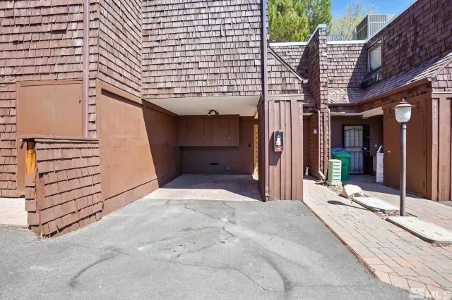 MLS: 250005569 Condo For Sale