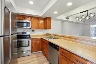 Photo #2: 250005569 Listing