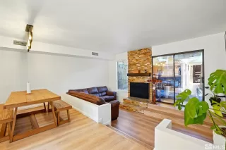 Photo #5: 250005569 Listing