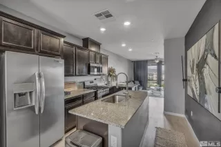 Photo #5: 250005585 Listing