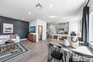 Photo #2: 250005696 Listing