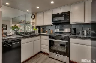 Photo #5: 250005791 Listing 