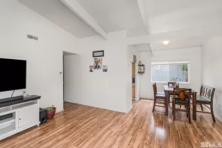 Photo #5: 250005943 Listing