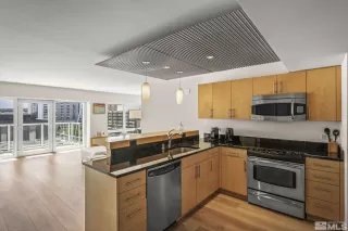 Photo #1: 250006382 Listing 