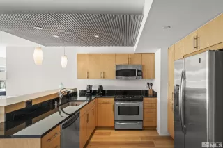 Photo #2: 250006382 Listing 