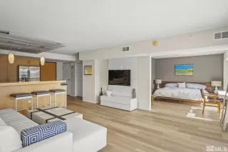 Photo #5: 250006382 Listing 