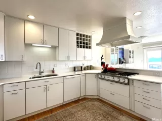 Photo #5: 250006384 Listing