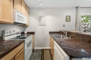 Photo #4: 250006429 Listing