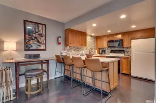 Photo #2: 250006571 Listing