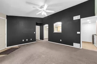 Photo #3: 250050041 Listing 