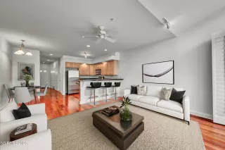 Photo #2: 250050123 Listing